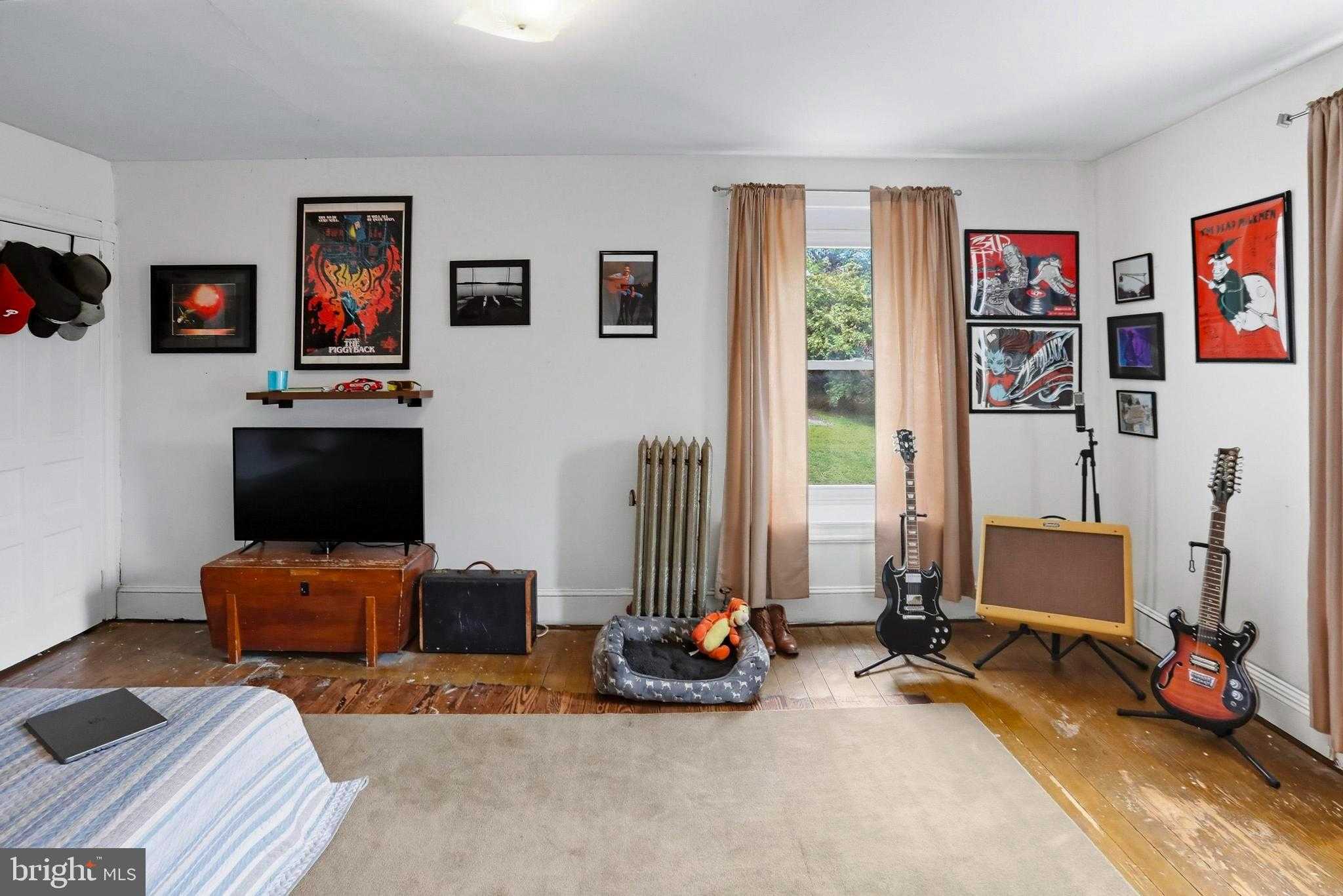 523 Bridge St photo 71