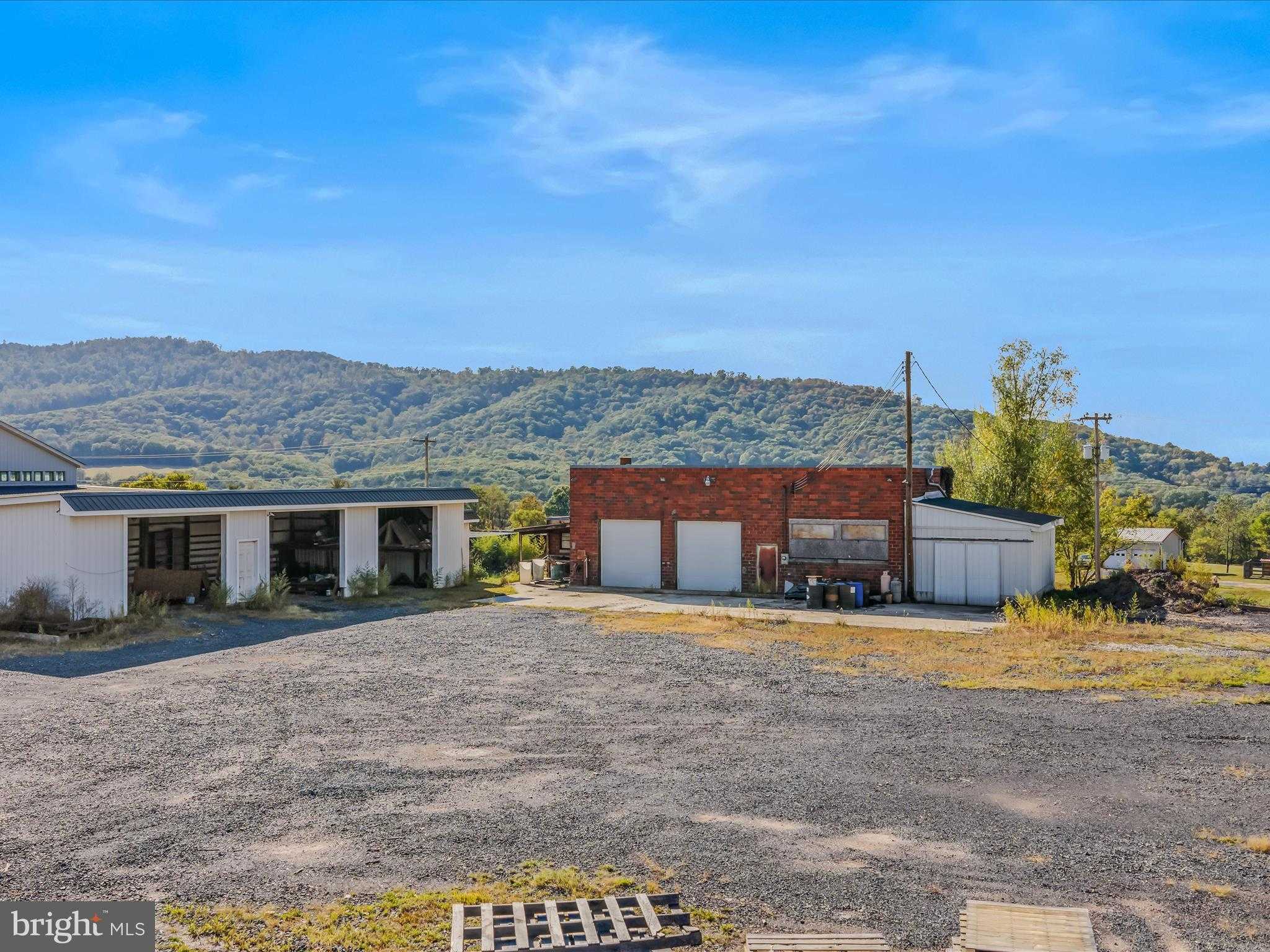 427 Avalanche Trl photo 16