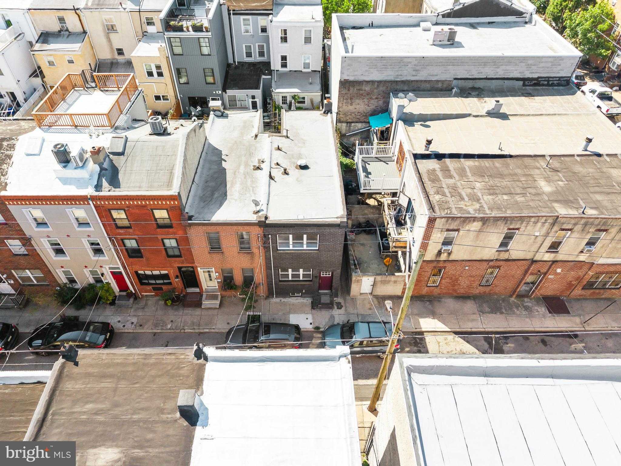 740 Ellsworth St photo 32