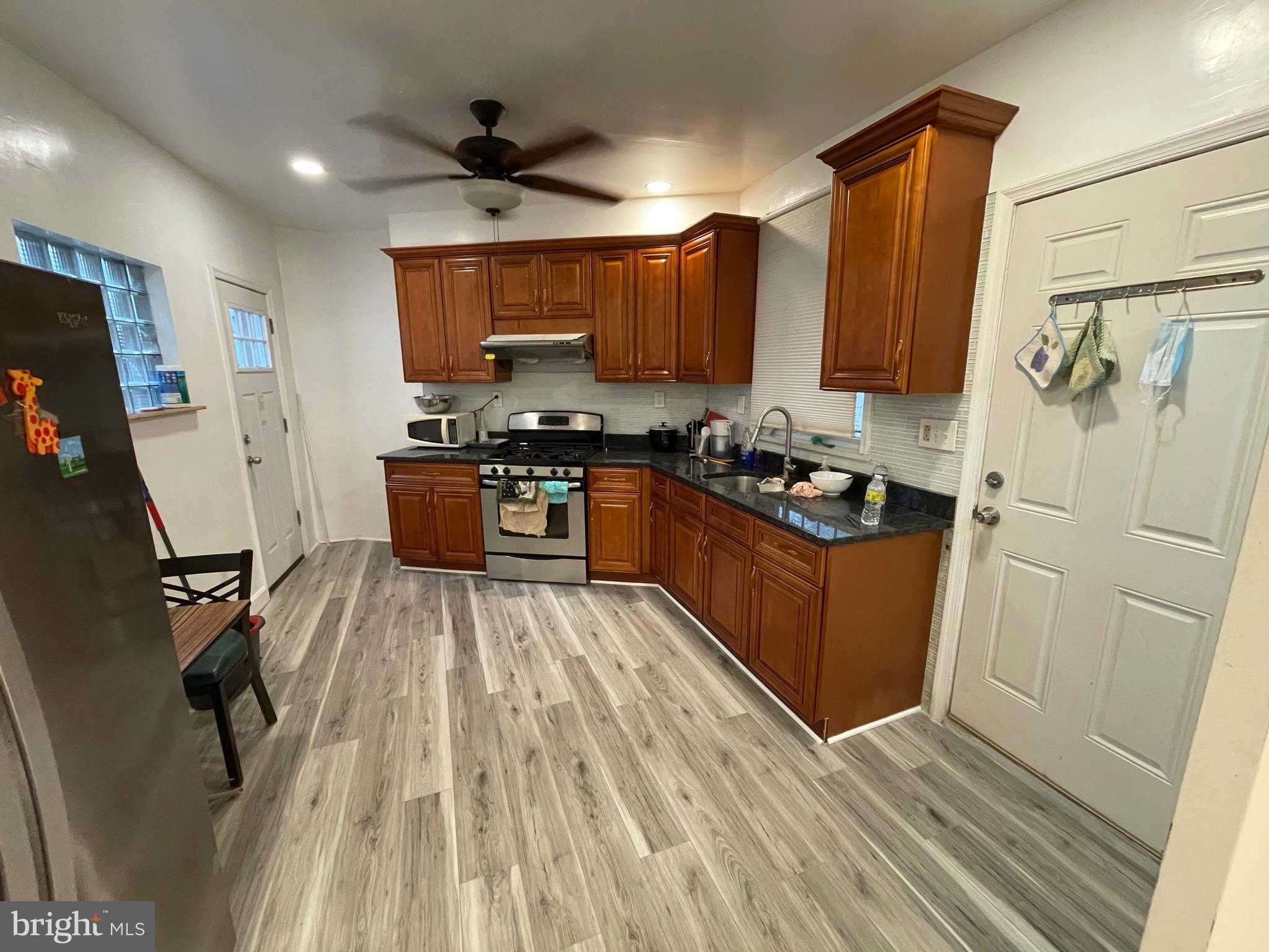 813 Federal St photo 3