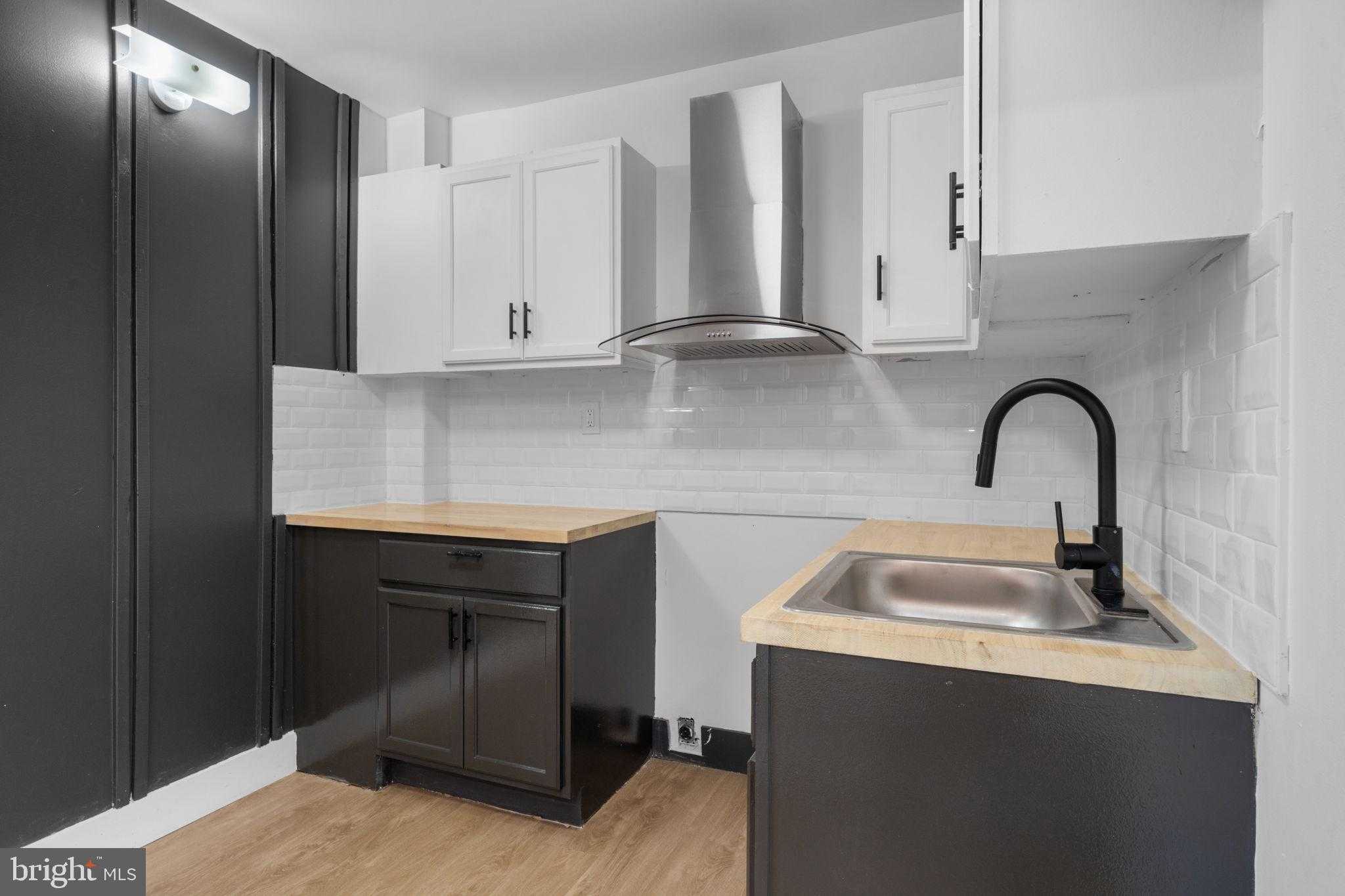 3147 Euclid Ave photo 5