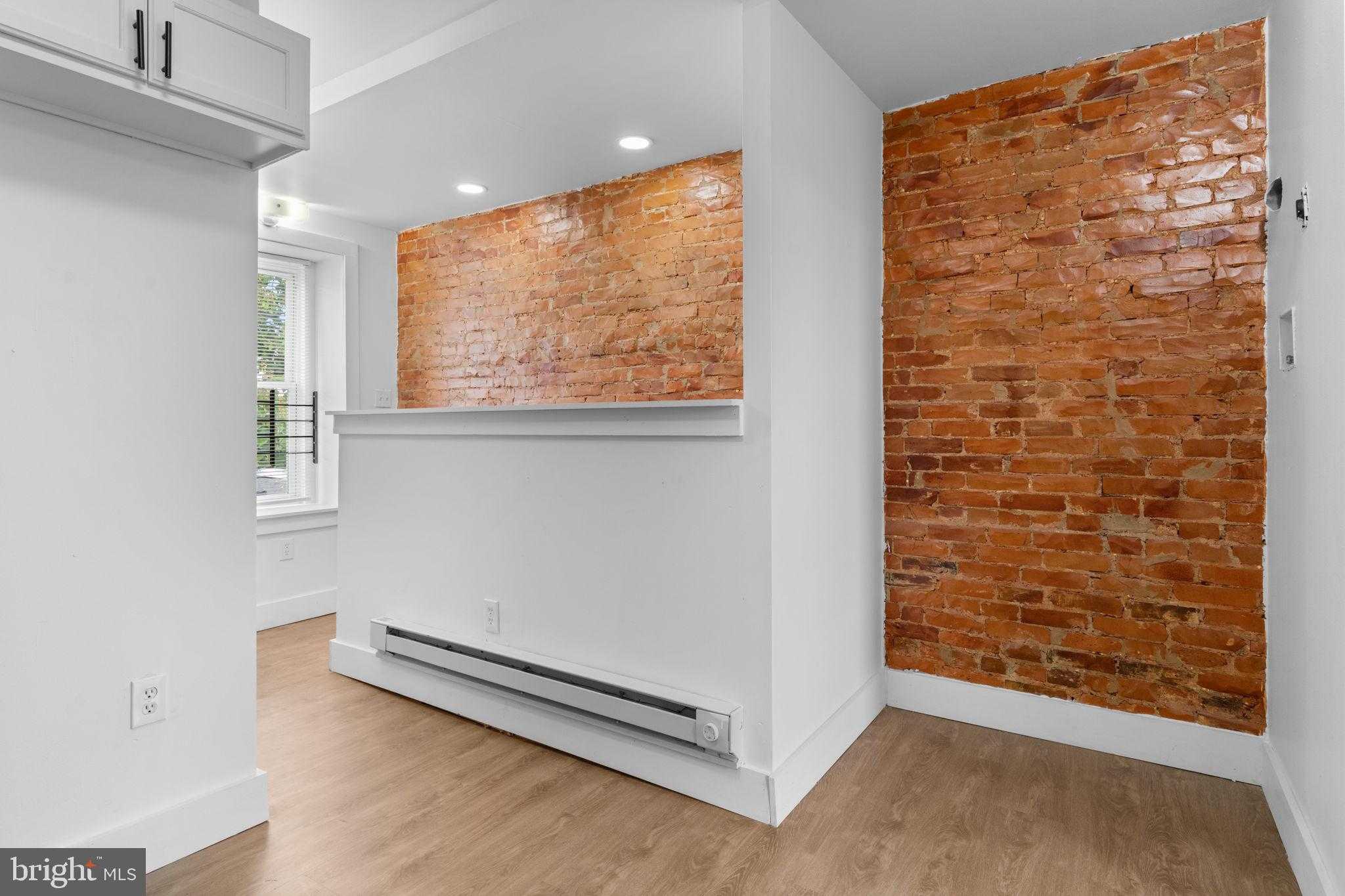 3147 Euclid Ave photo 7