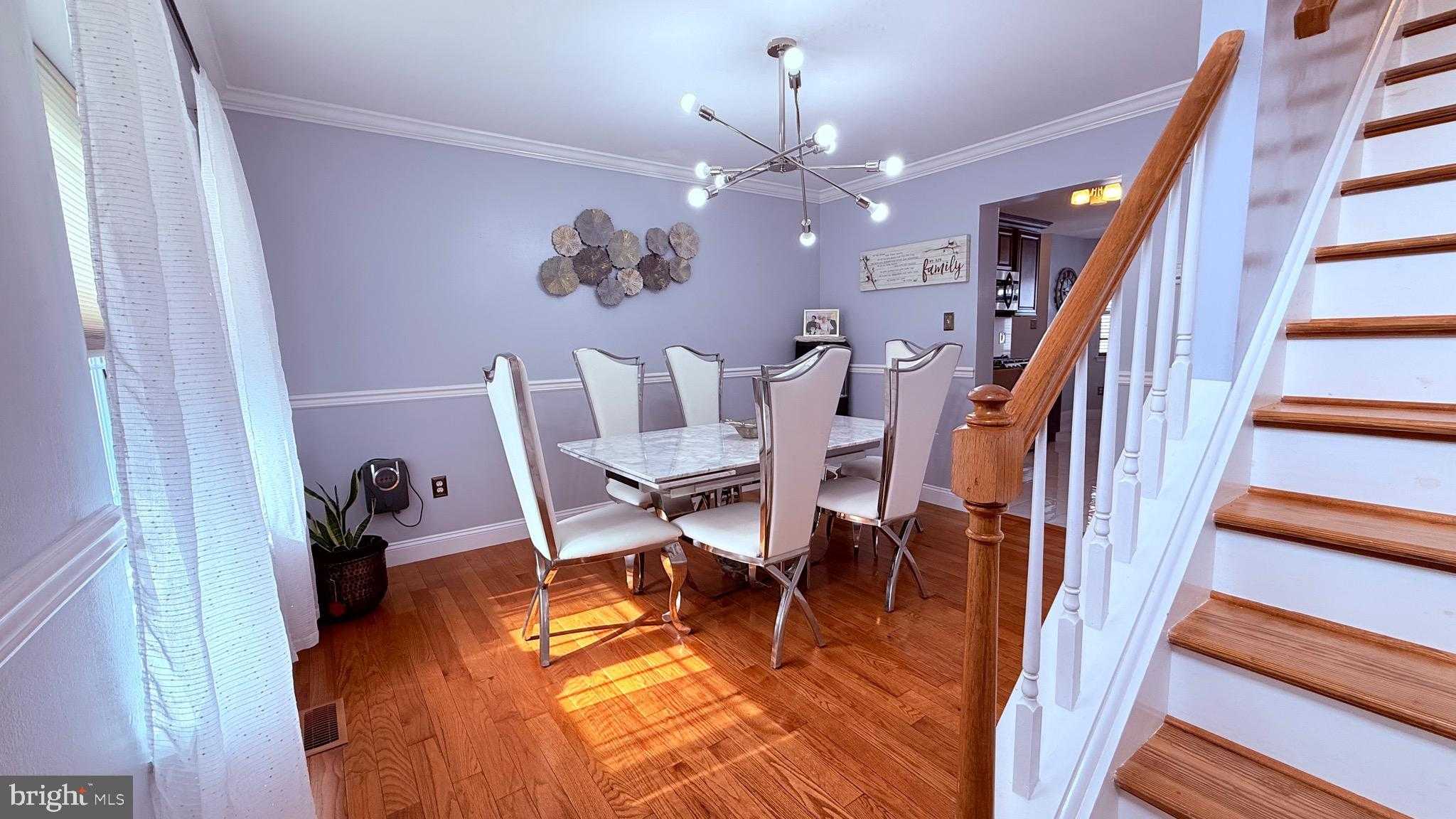 8905 Springview Rd photo 28