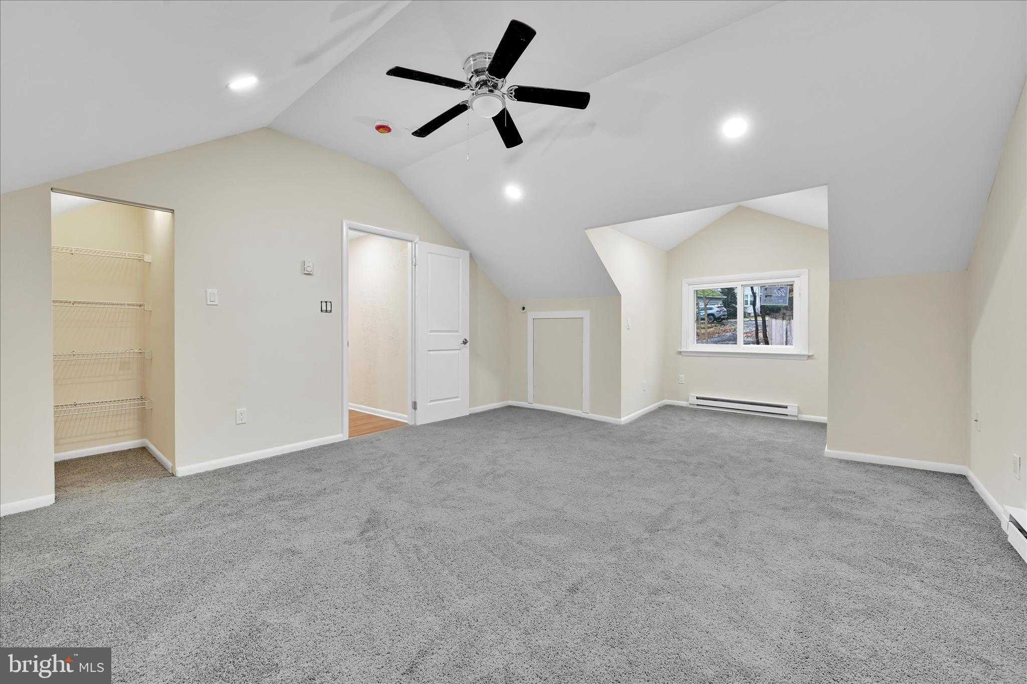 1135 Grovania Ave photo 23