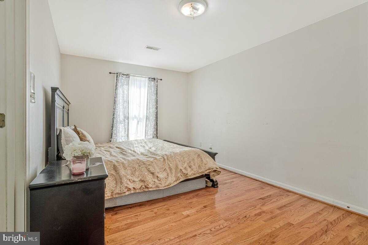 215 Hoile Ln photo 32