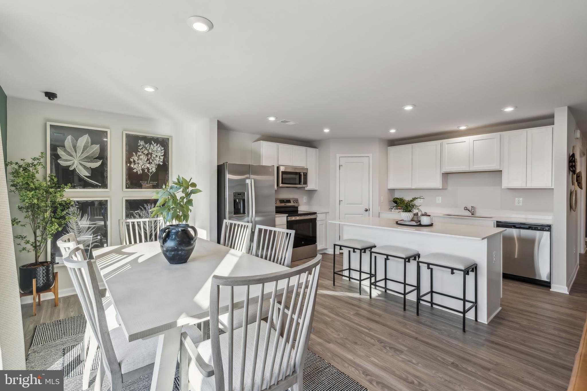 220 Angus Rd photo 11