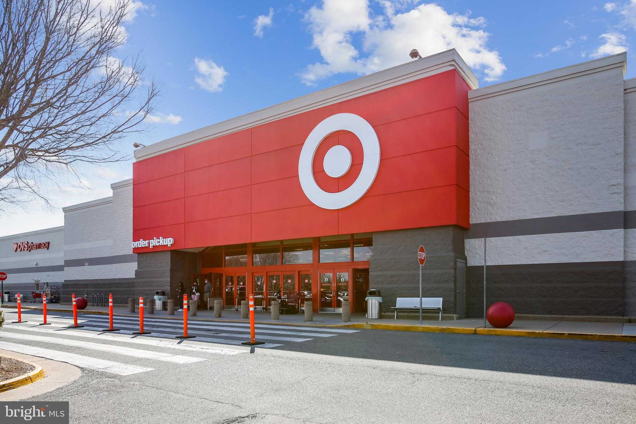 7923 Fitzroy St photo 99