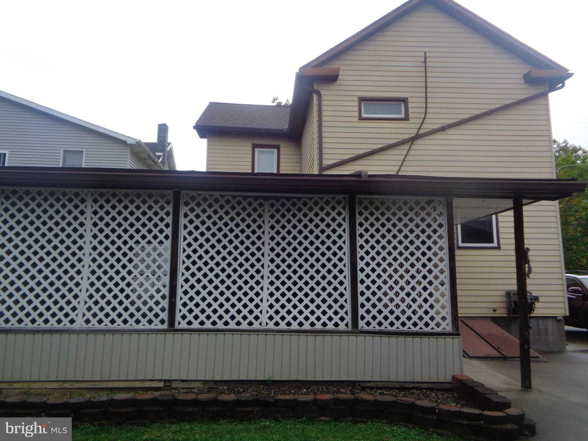 4 Waterfront St photo 23