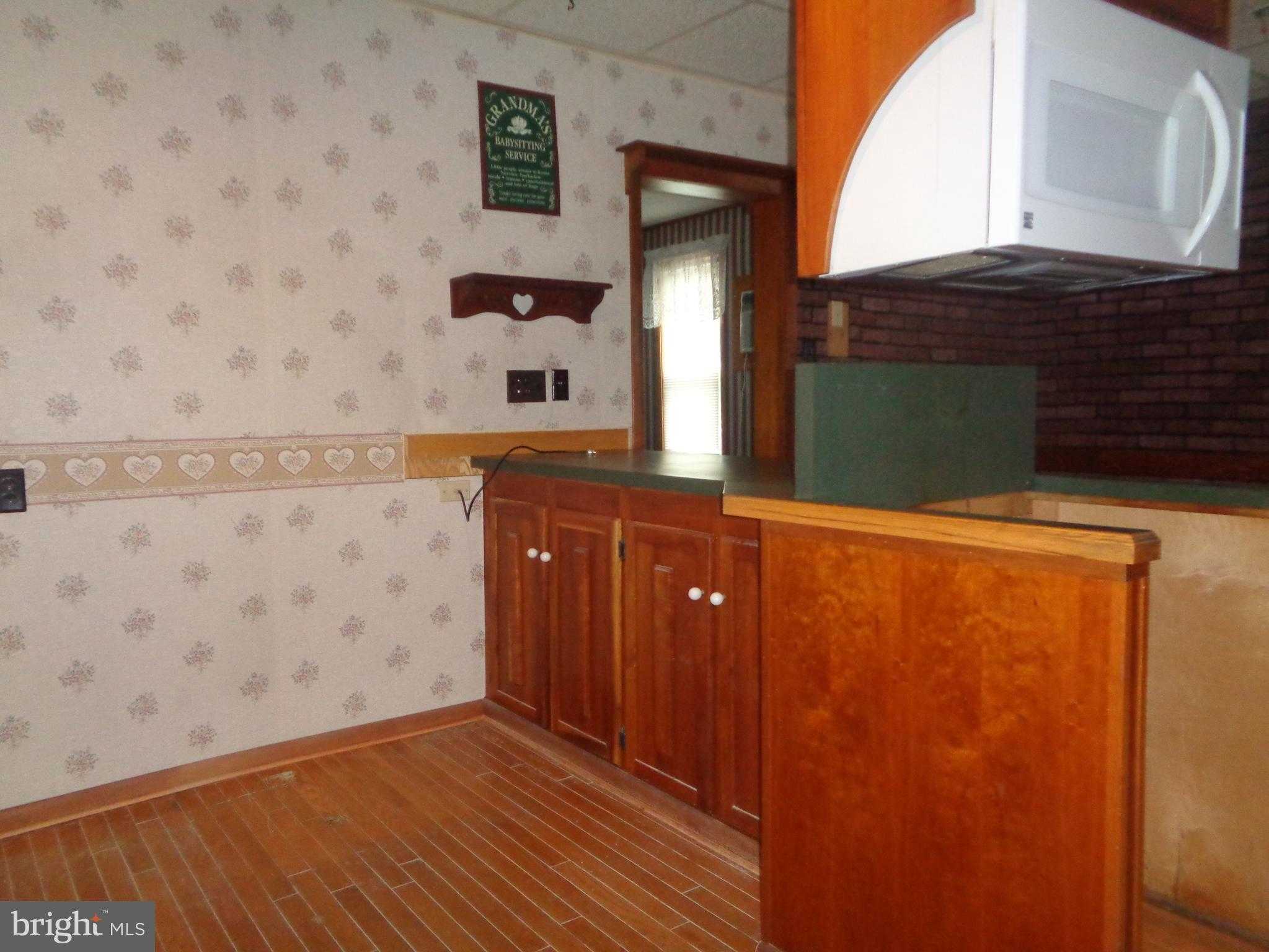 4 Waterfront St photo 4