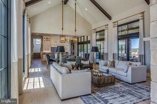 2801 Westbrook Ln photo 9