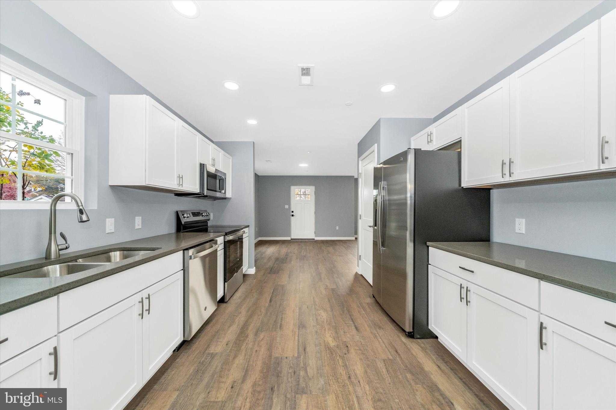 17410 Gay St photo 11