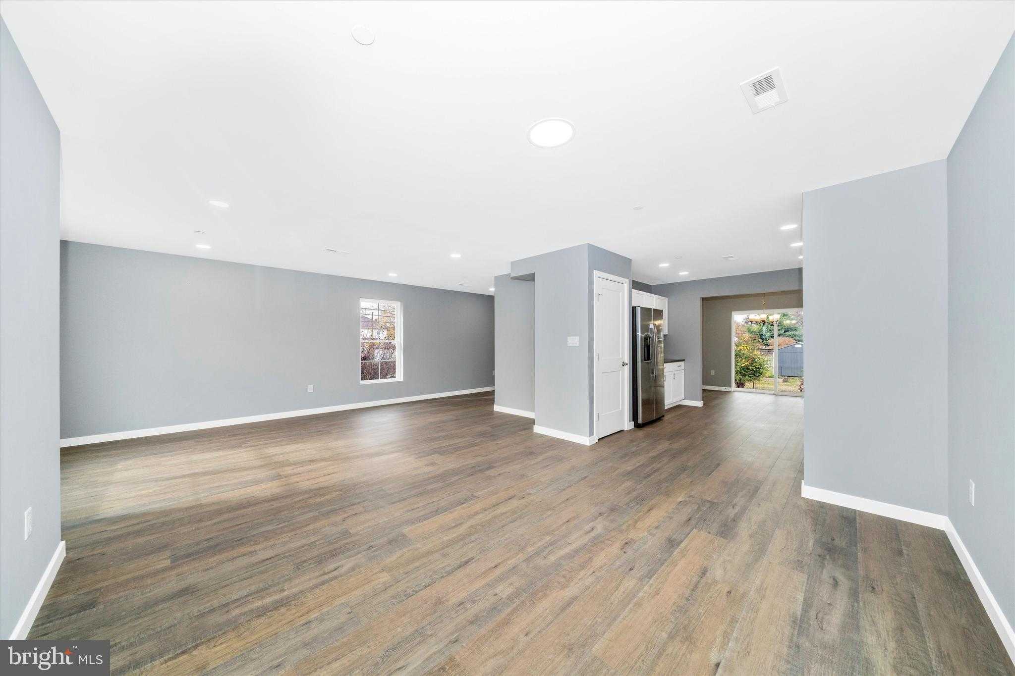 17410 Gay St photo 4