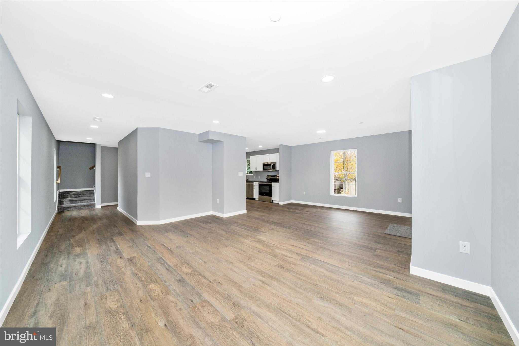 17410 Gay St photo 5