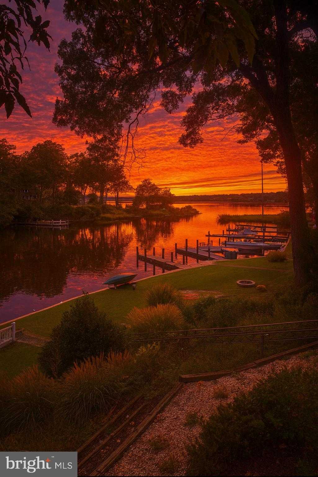 111 Virginia Ave photo 2