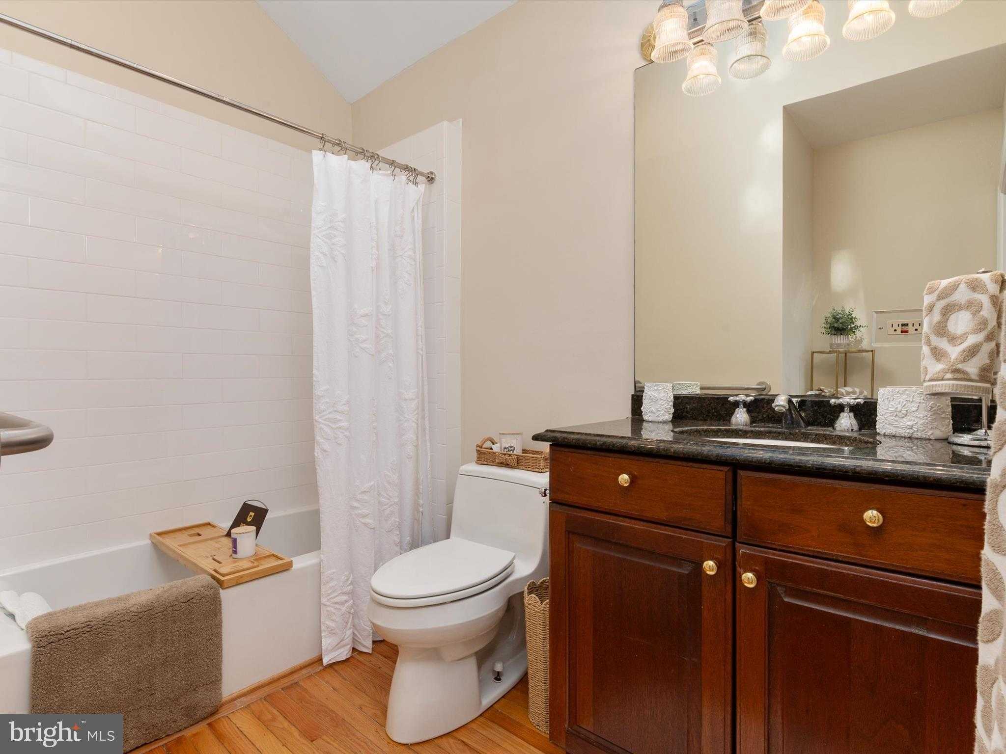 111 Virginia Ave photo 49