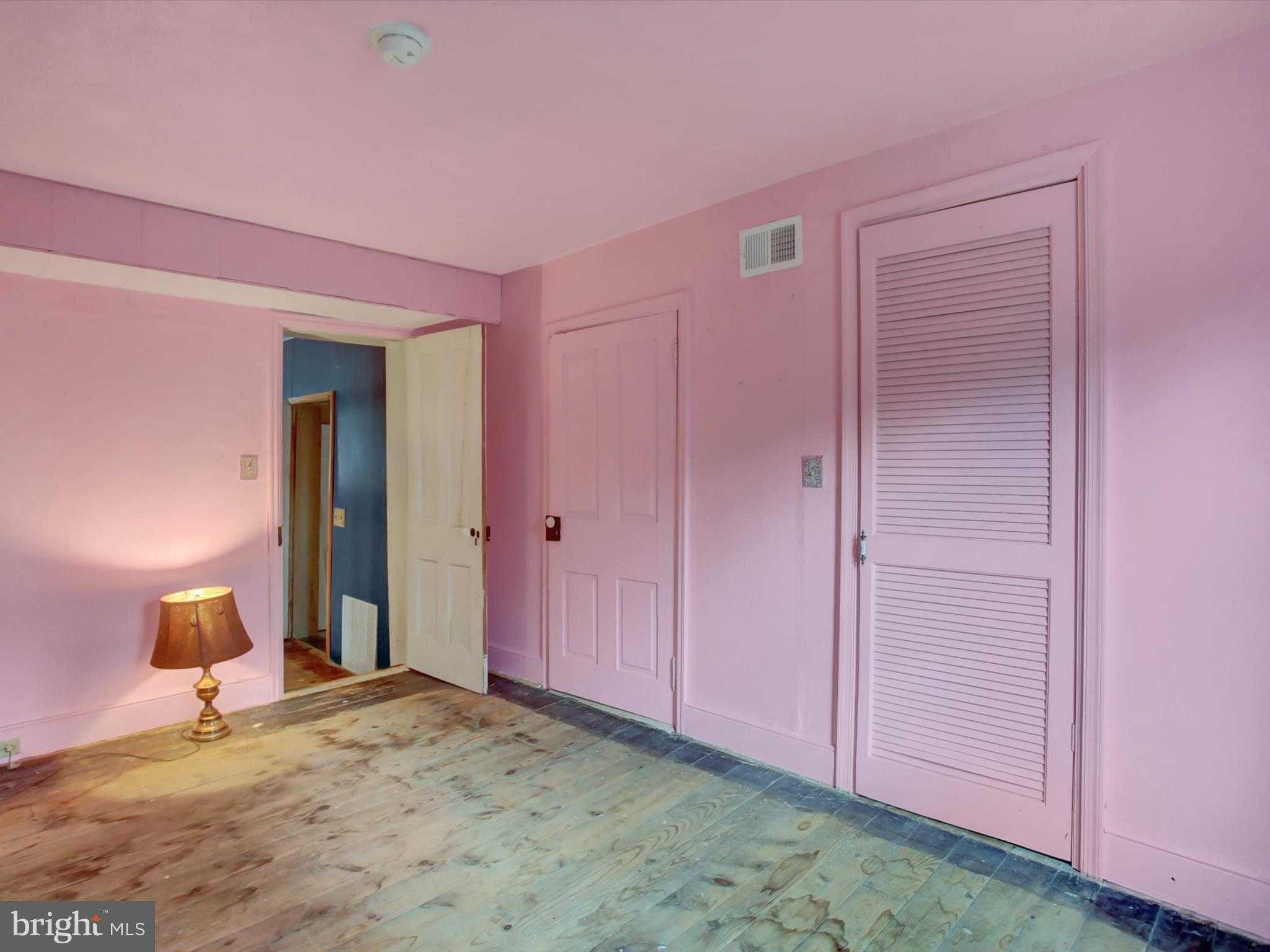 111 W Main St photo 21