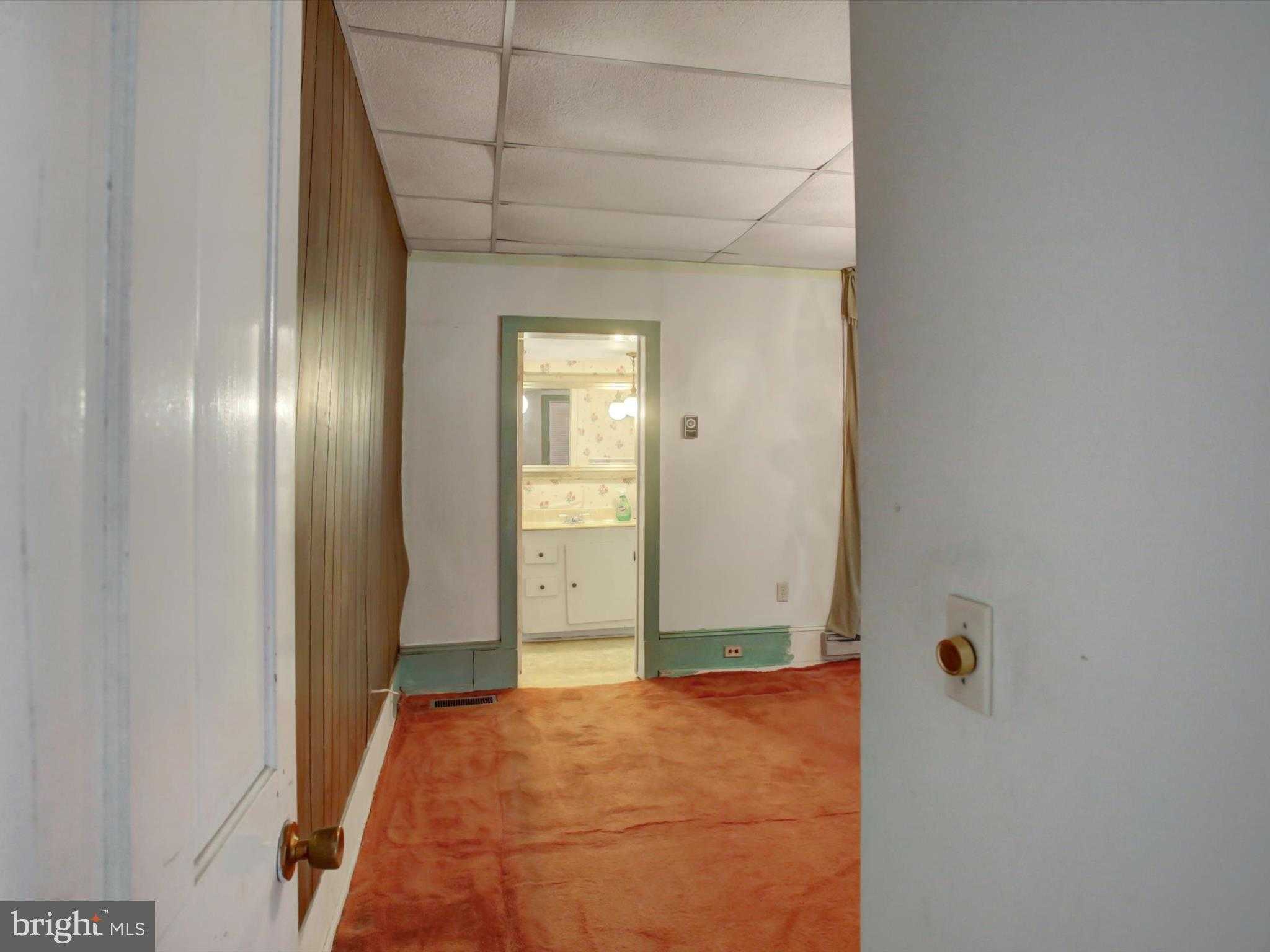 111 W Main St photo 8