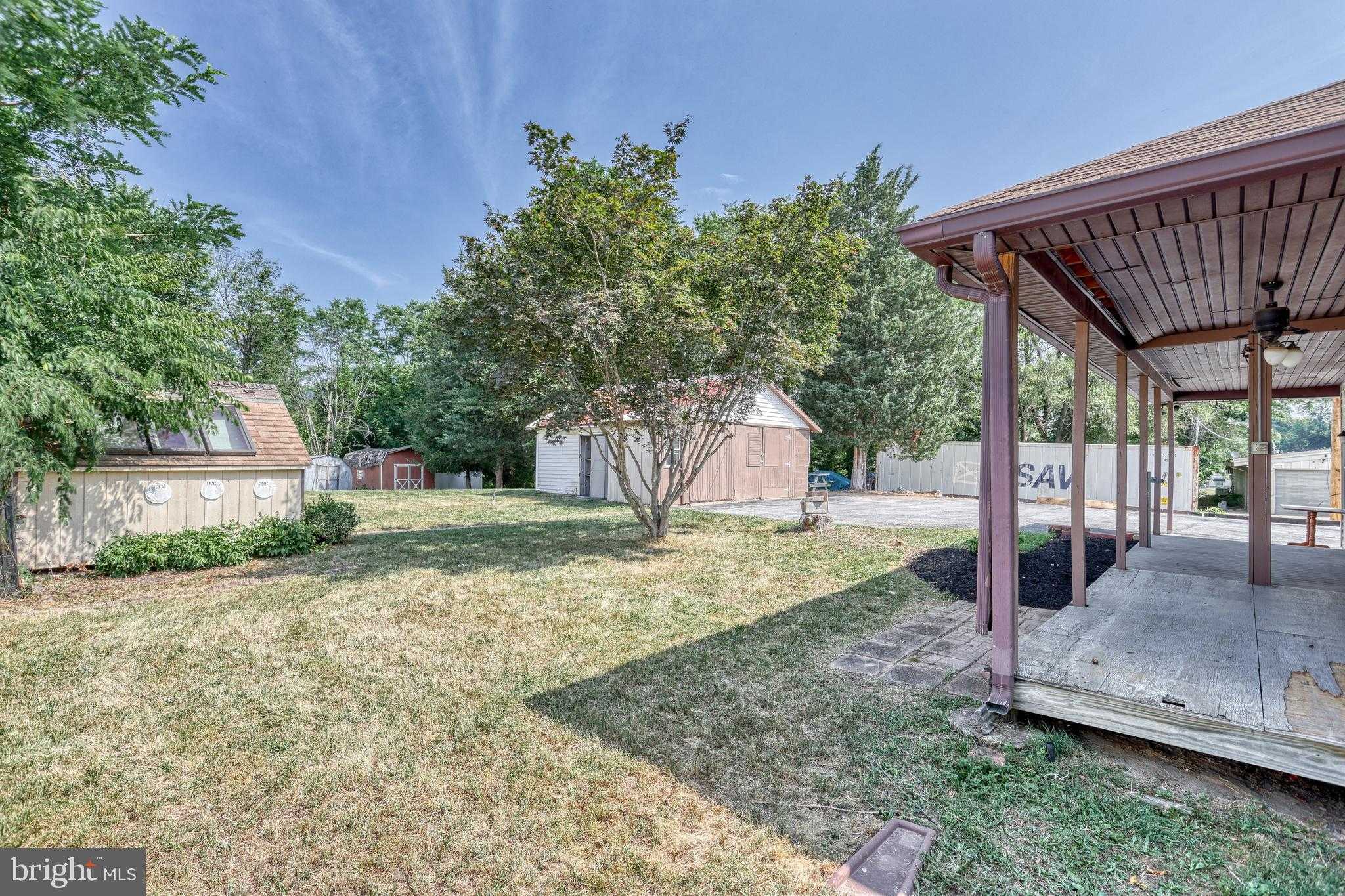 305 W Shady Ln photo 67