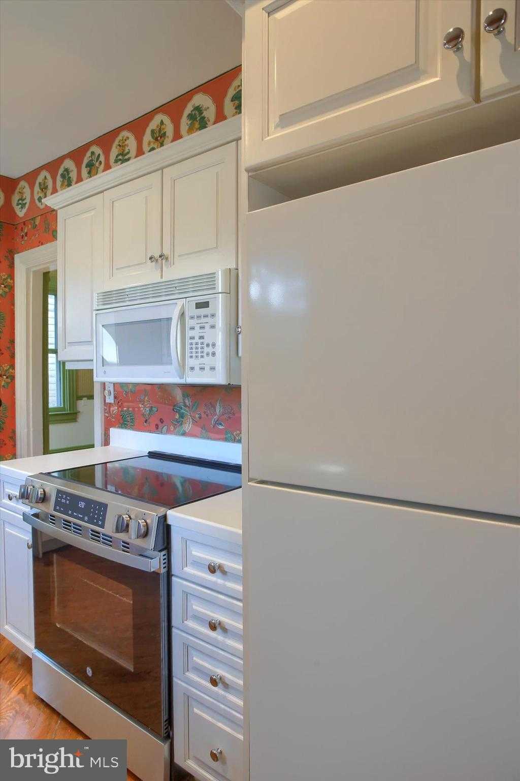 421 W Main St photo 17