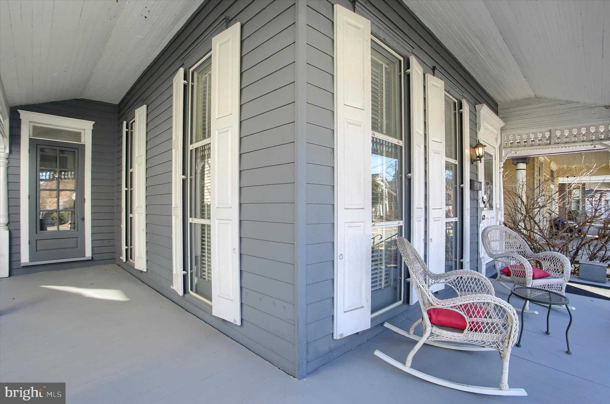 421 W Main St photo 4