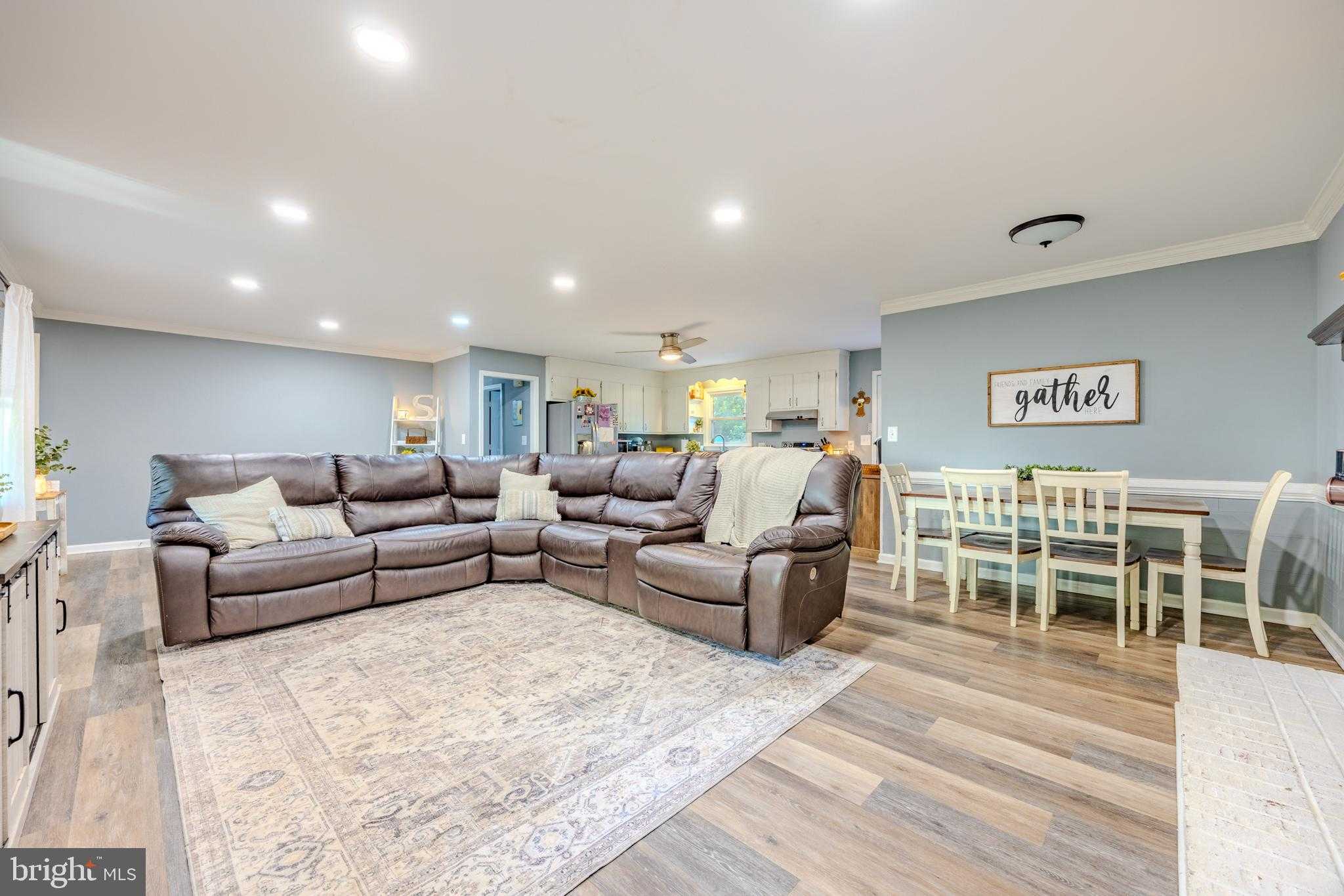 2137 Aquia Dr photo 12