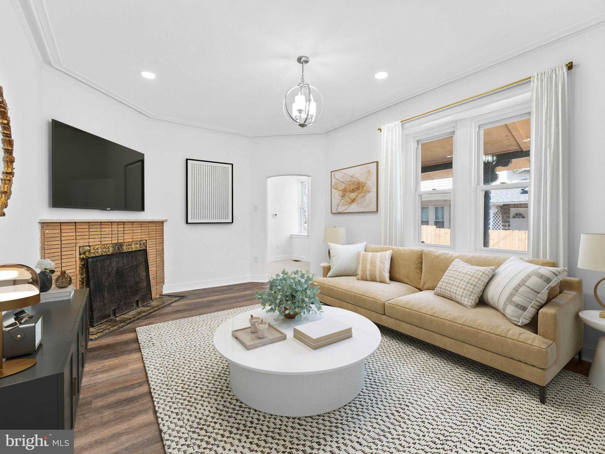 413 E High St photo 9