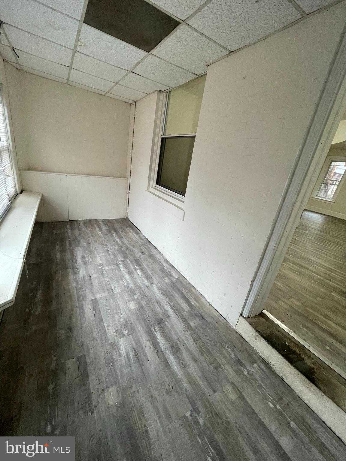 839 E Locust Ave photo 2