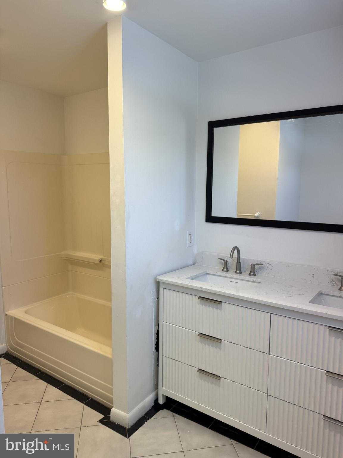 389 Mckinley Ave photo 15