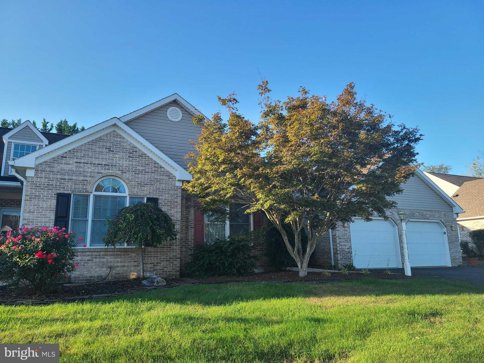 18727 Dover Dr photo 2