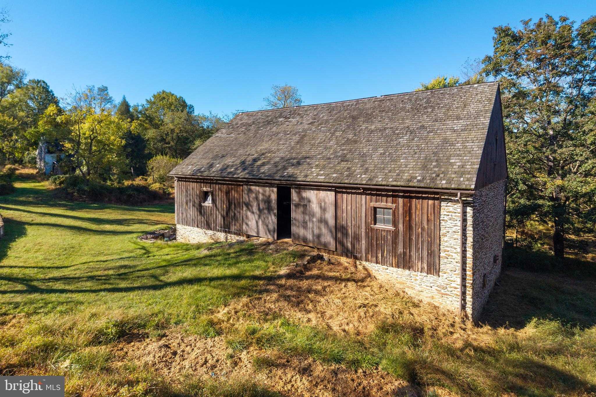 2275 Strasburg Rd photo 3