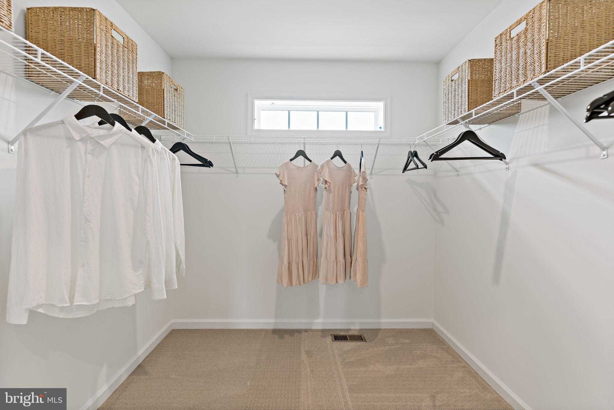 Fontana Cir photo 36