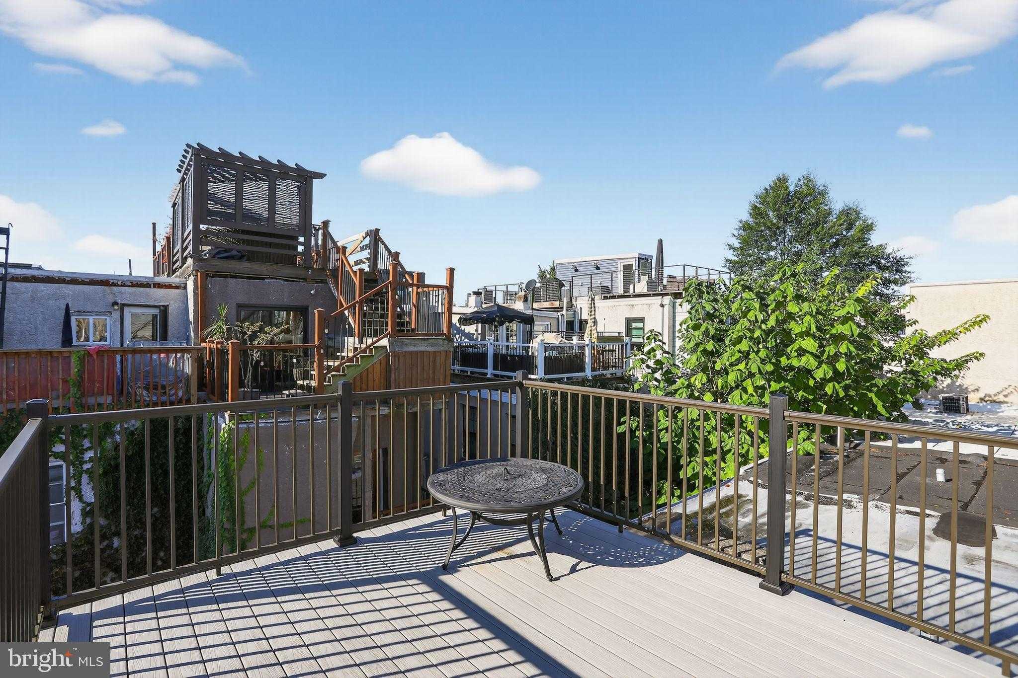 1704 Webster St photo 11