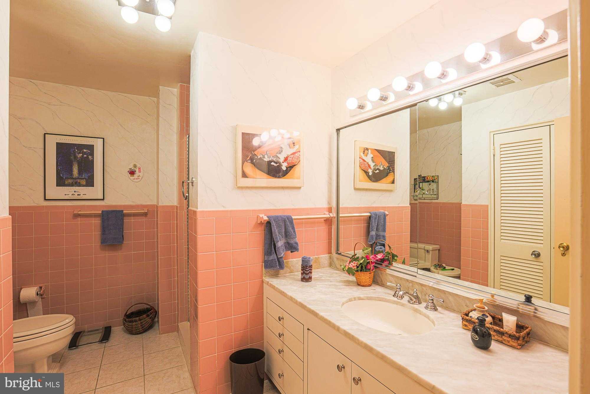 11 Slade Ave Apt 412 photo 27