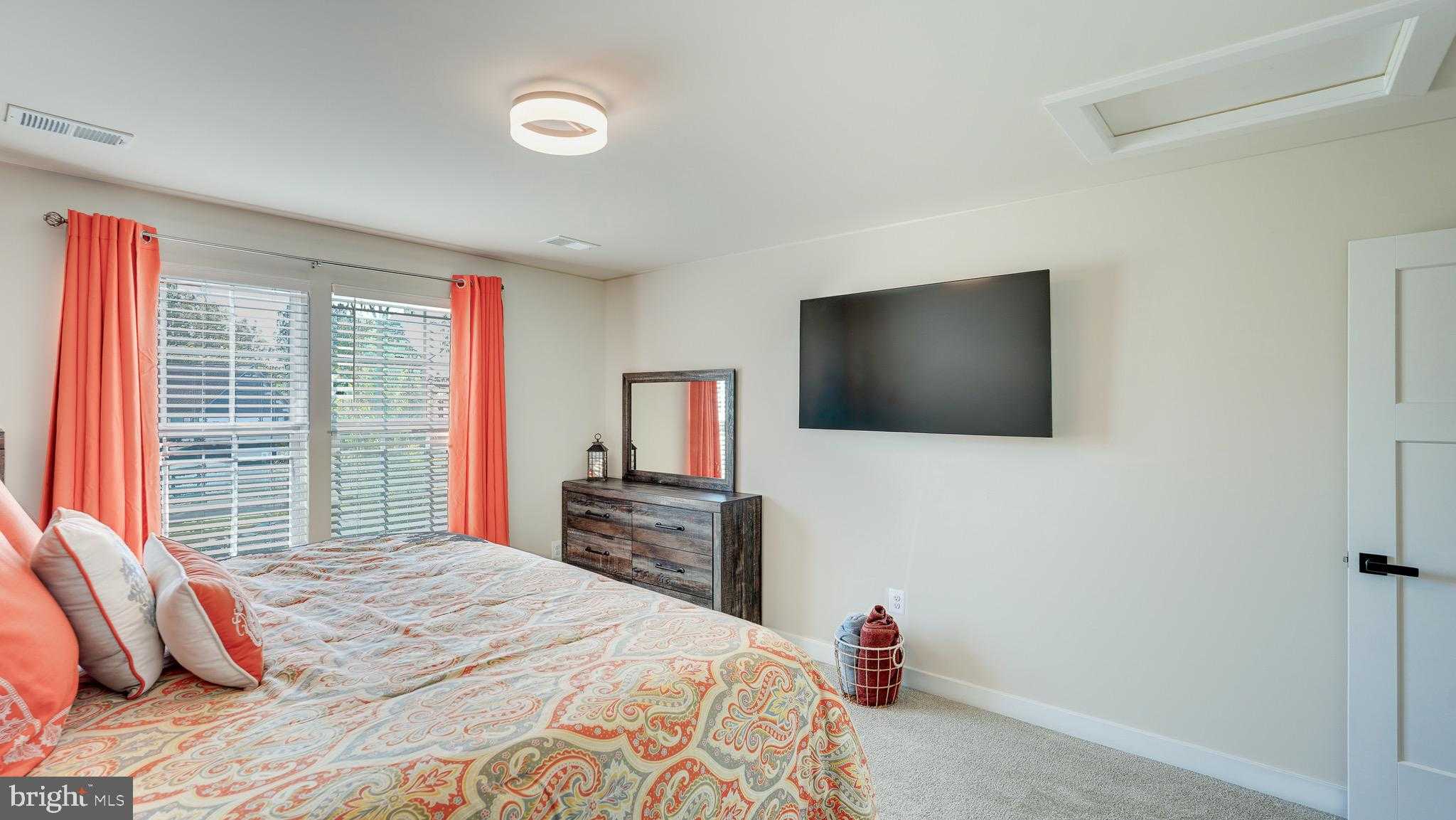 10706 Green Leaf Run photo 26