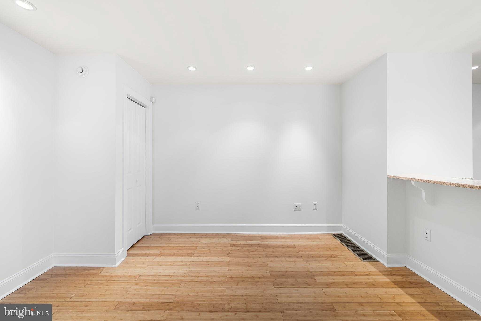 1205 Spruce St Apt 2 photo 10