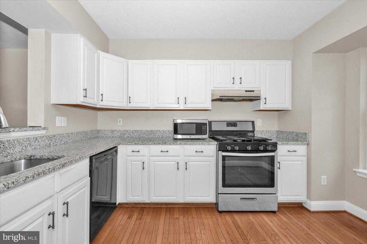 1184 Heathfield Rd photo 7