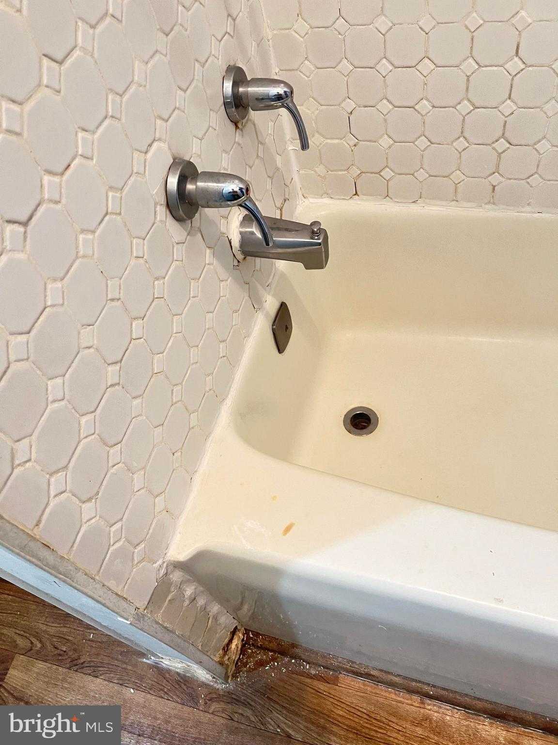 25 S Locust St photo 28