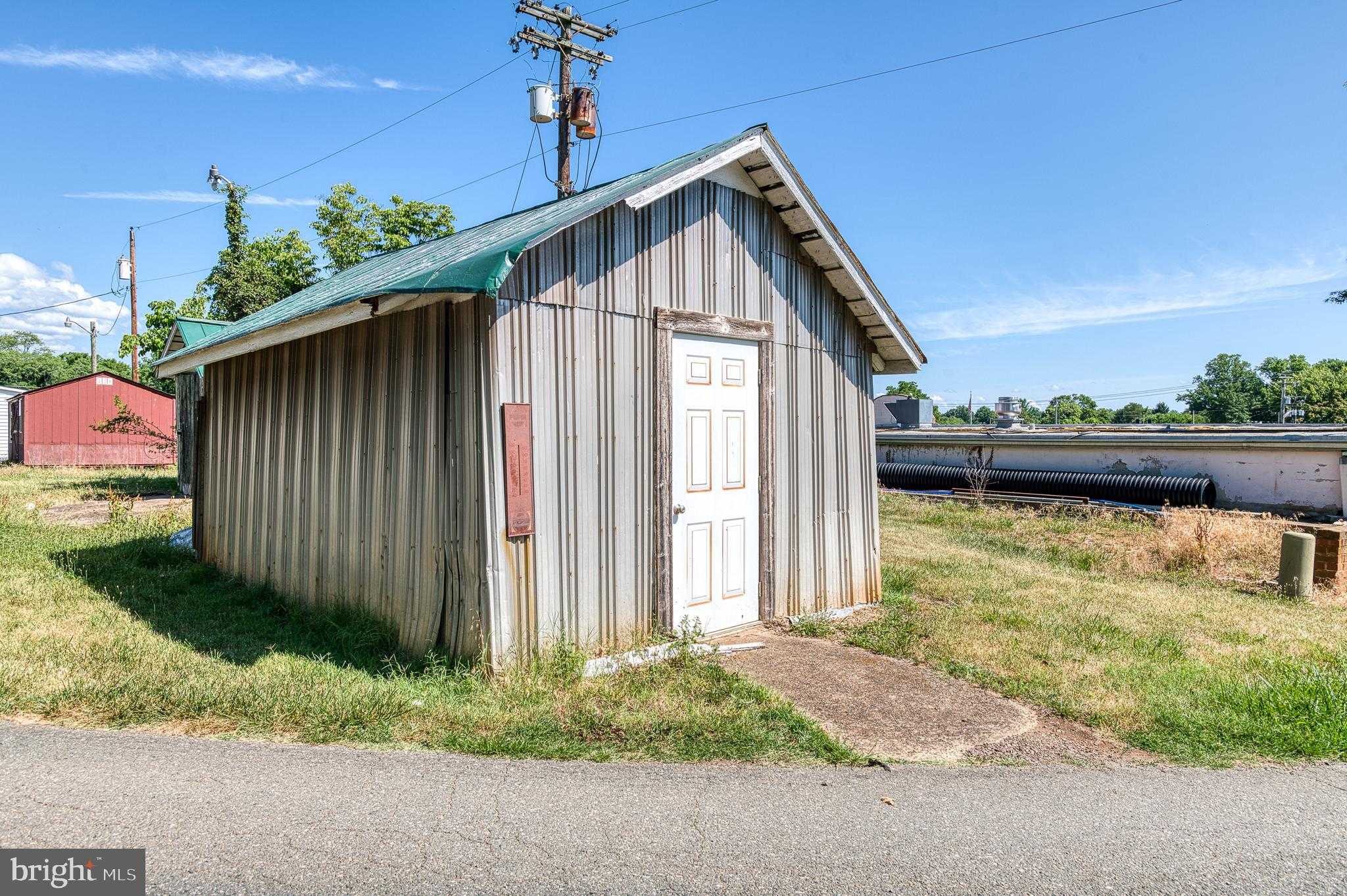 150 N Main St photo 61