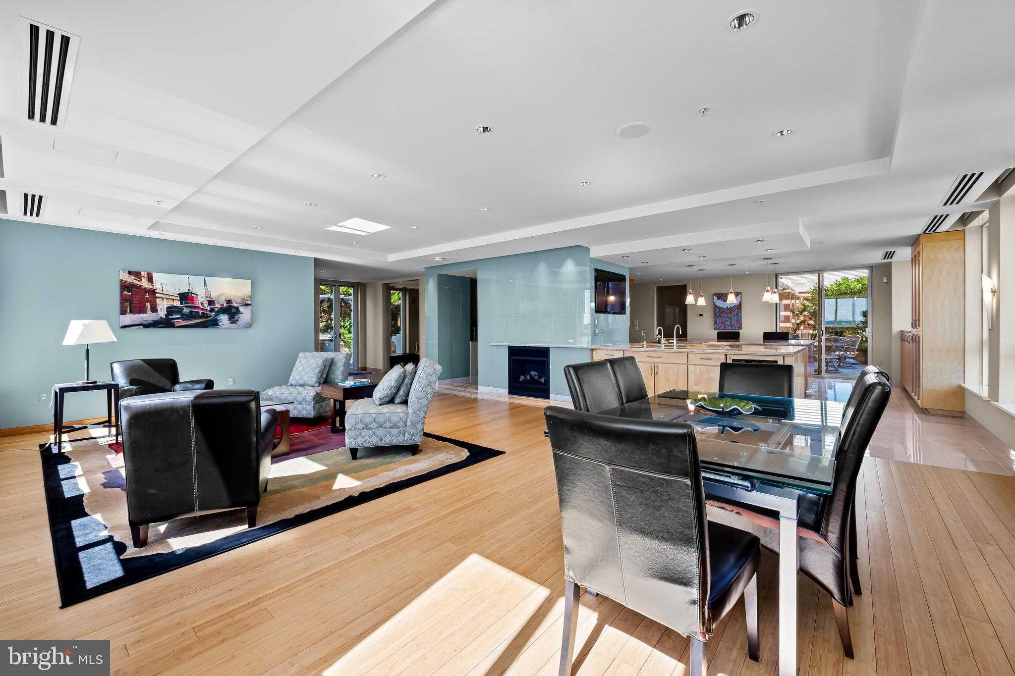 717 President St photo 10