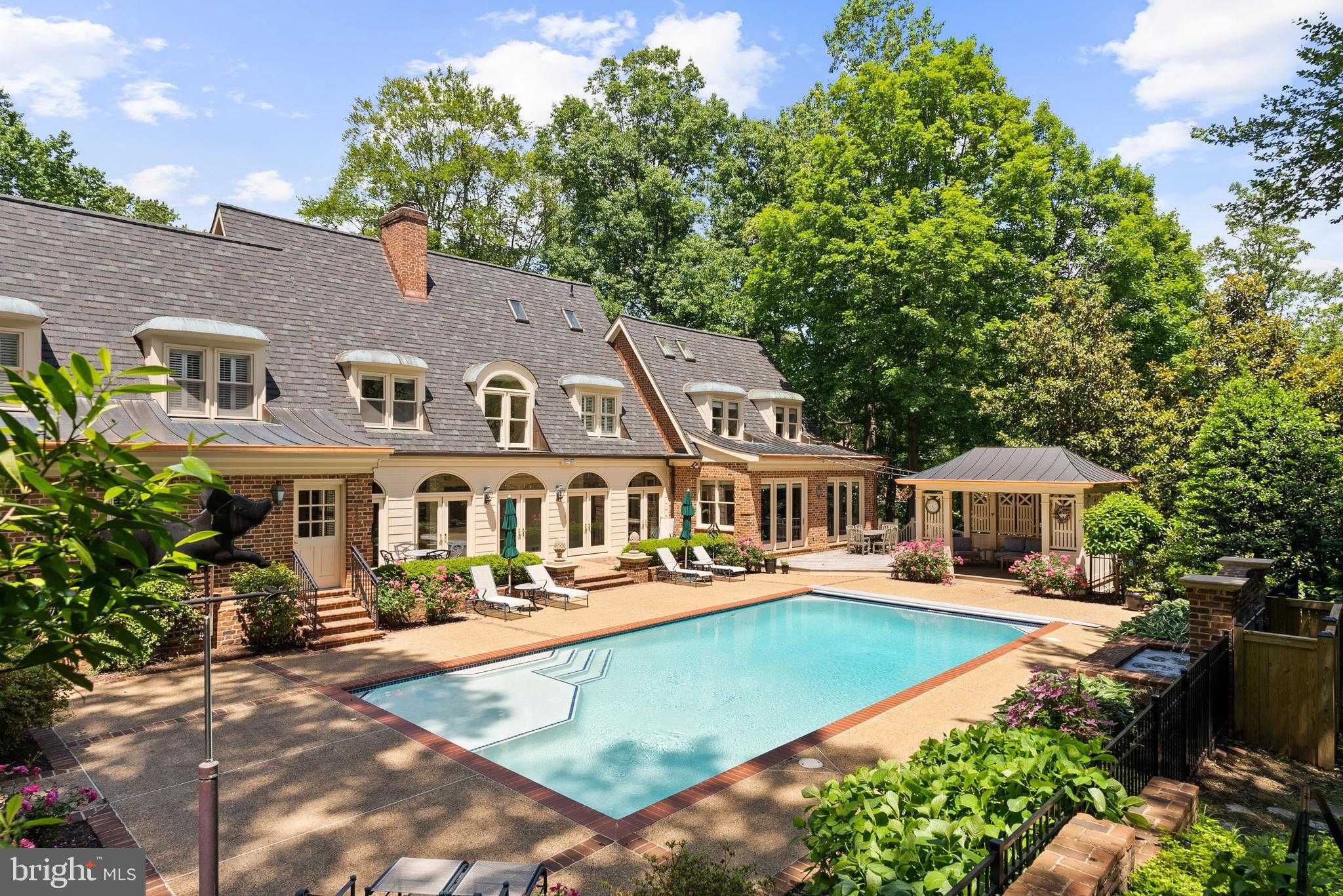 6707 Lupine Ln photo 2