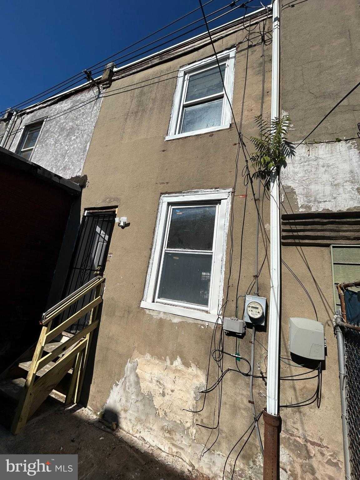 3325 N Hancock St photo 16