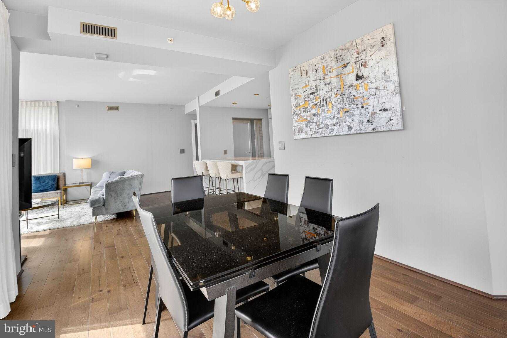 8220 Crestwood Heights Dr Apt 712 photo 21