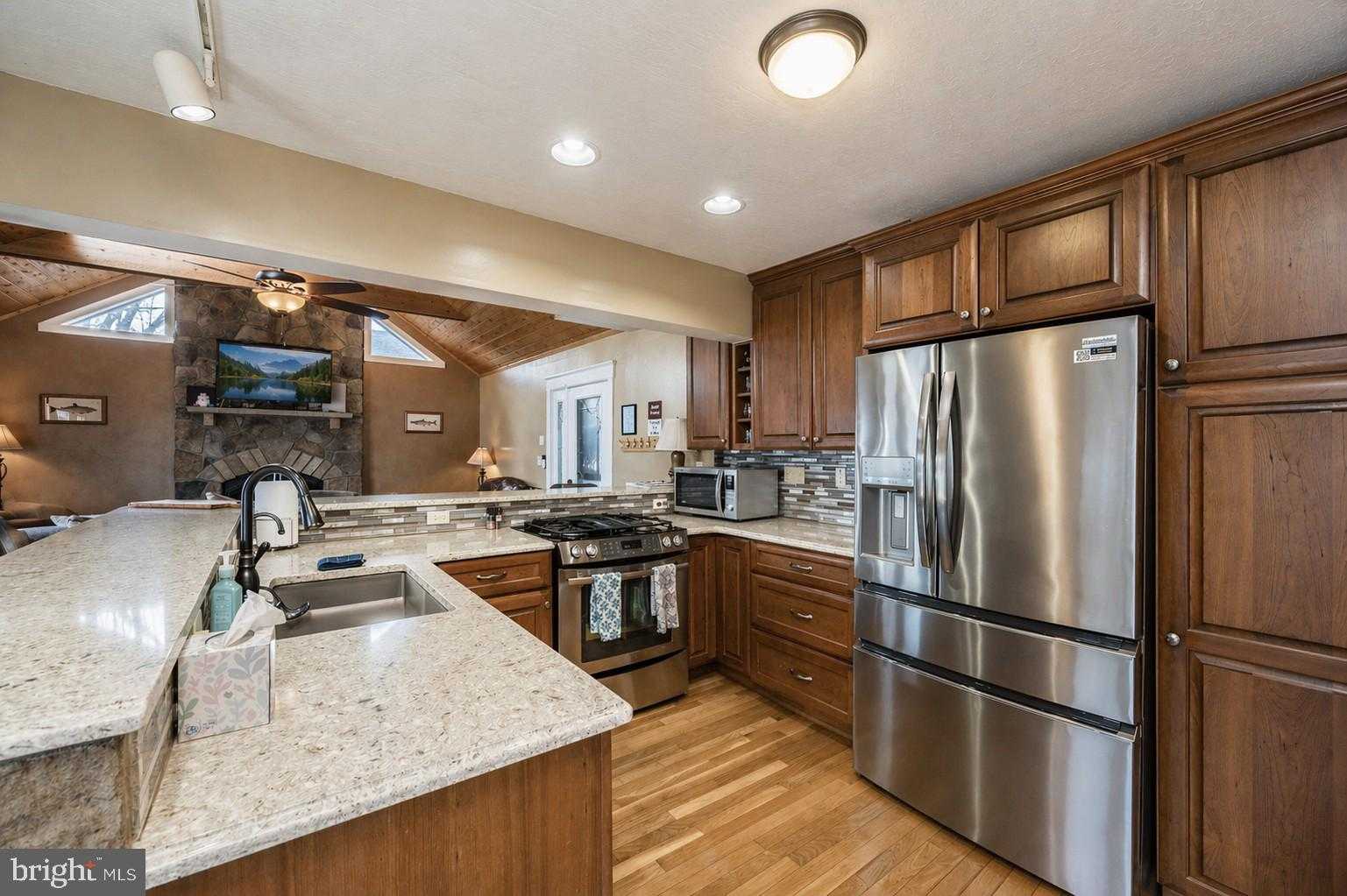 48 Stone Tavern Ln # 2 photo 11