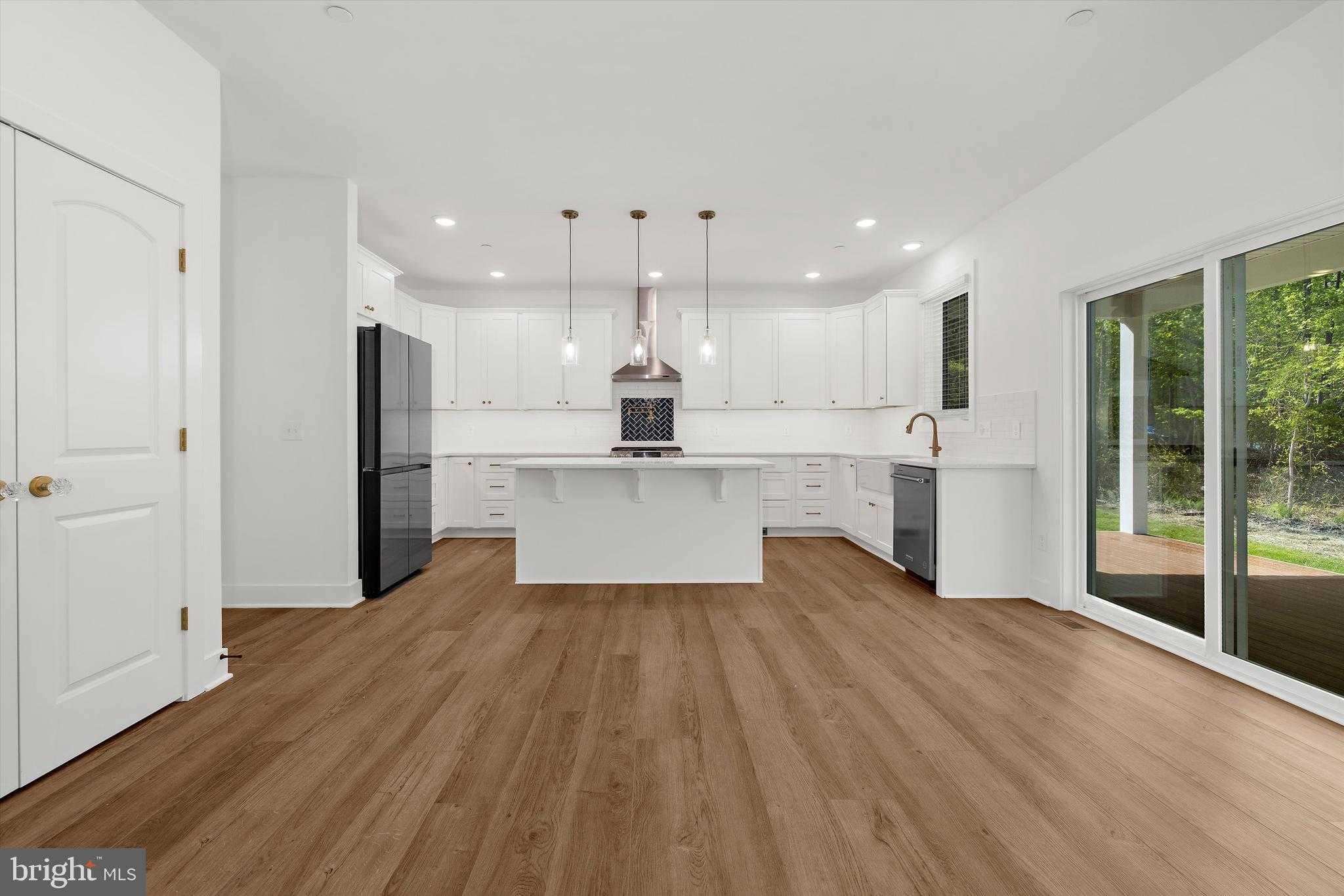 Mountain Rd photo 20