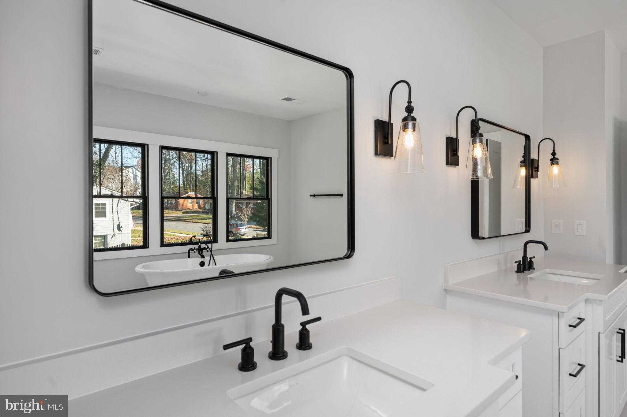 623 Echols St SE photo 105