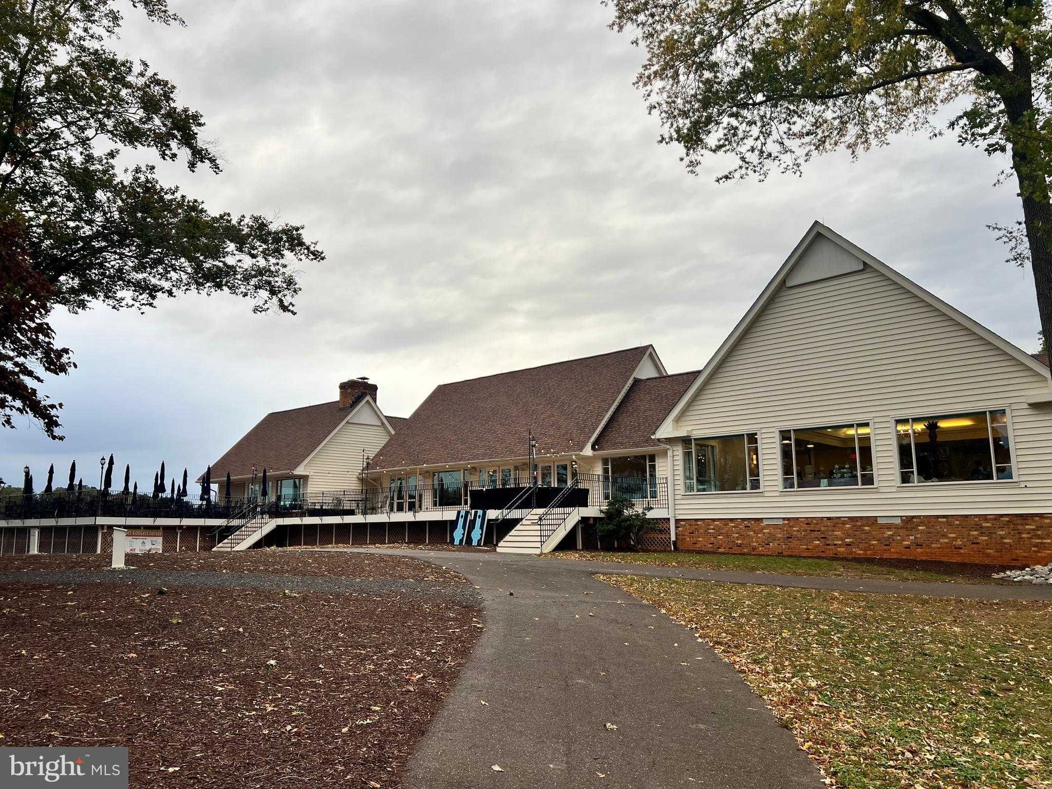 535 MT Pleasant Dr photo 60