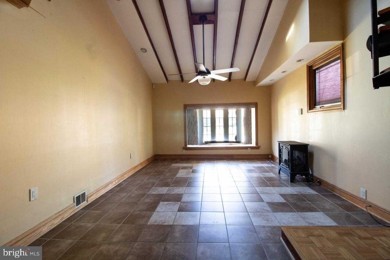 302 Crest Park Rd photo 4