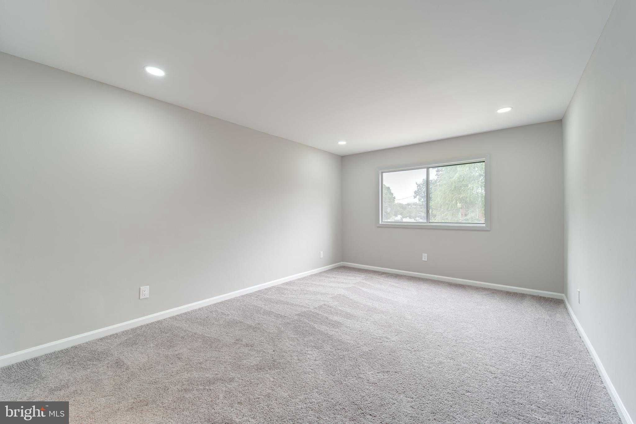 51 Skyhill Rd Apt 202 photo 16