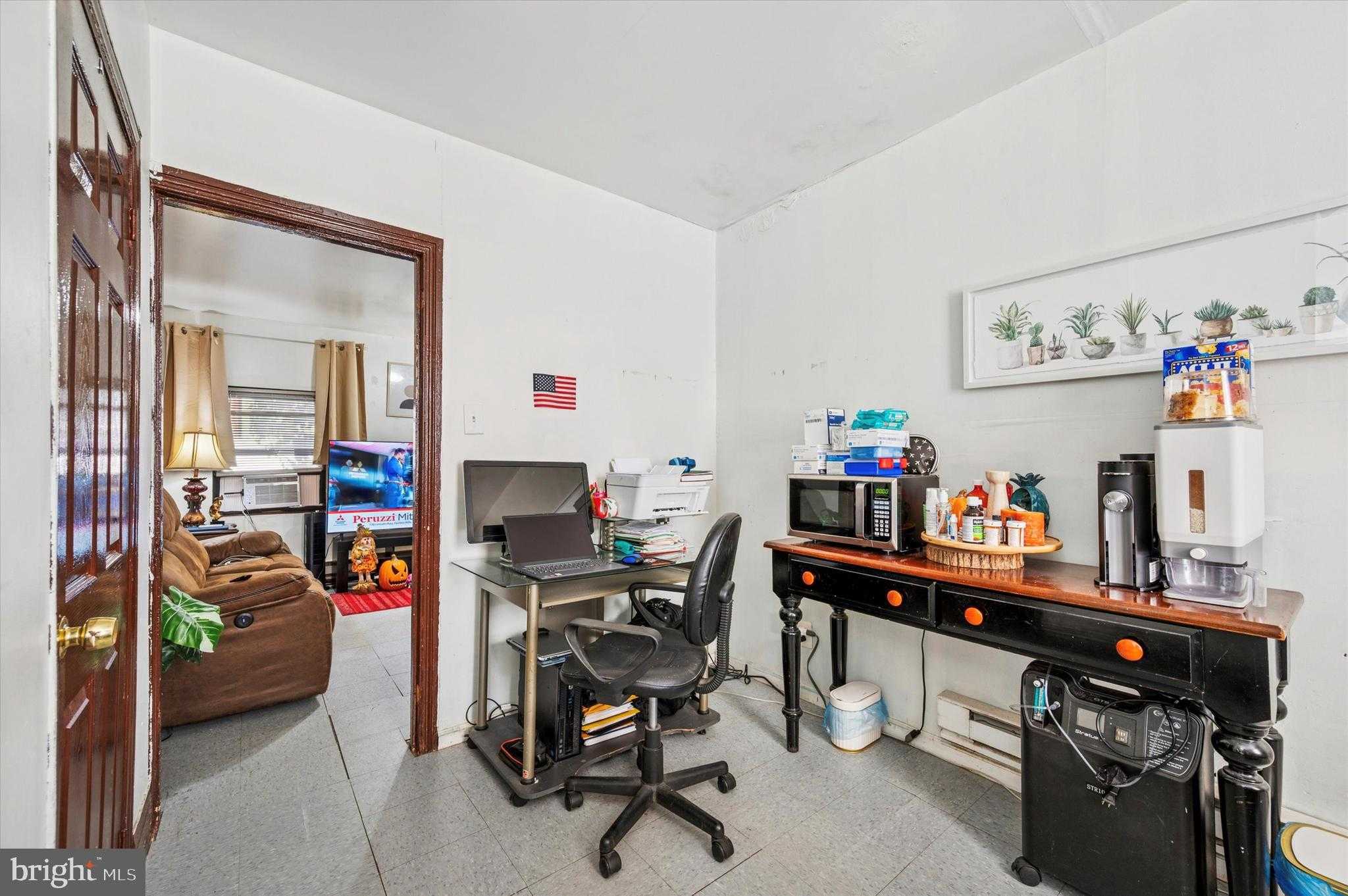 2241 N 8th St photo 17