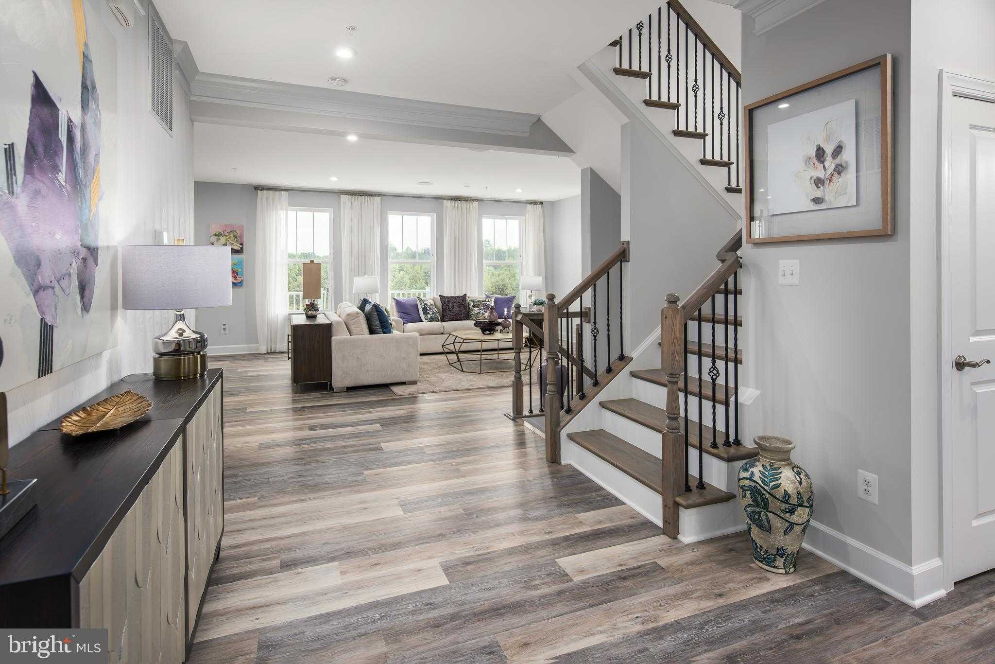 3831 Solidarity Cir photo 5